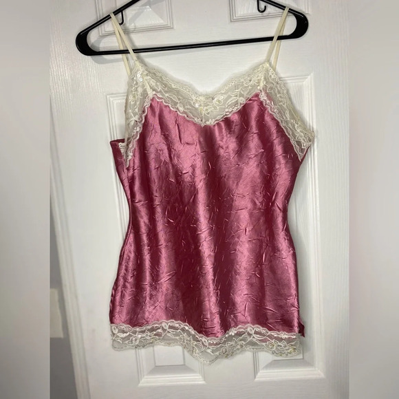 Y2k no boundaries camis - Picture 1 of 6